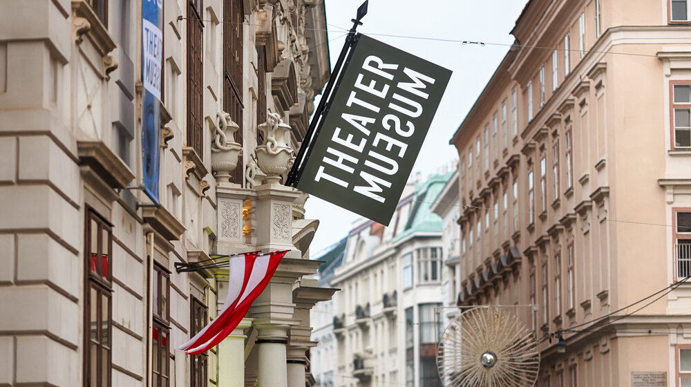 Originalni rukopis Betovenove "Devete": Izložba u Pozorišnom muzeju u Beču povodom dvestagodišnjice praizvođenja najpoznatije simfonije, himne Evrope 1