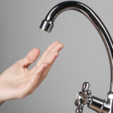 Jajinci bez vode – građani izašli na ulice zbog mešanja kanalizacione i vodovodne cevi 14