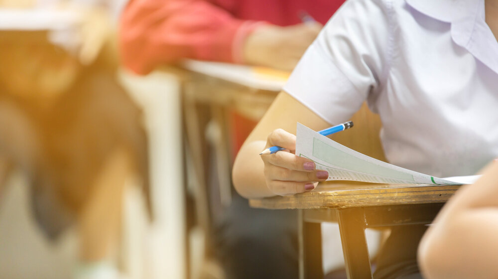 Panika među roditeljima zbog informacije da je deo đaka raspoređen u srednje škole: Iz Ministarstva prosvete za Danas objašnjavaju šta se dogodilo 1