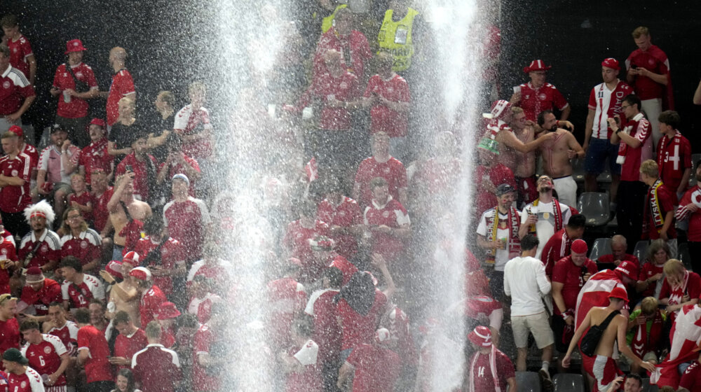 Nijagara u Dortmundu: Desilo se i Nemcima da ih obruka viša sila i da to vidi ceo svet (FOTO) 1