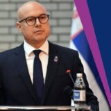 Gde god su "radikali" tu je i neka evakuacija: Sagovornici o izjavi Vučevića da je spašavanje devojaka iz kol centra ličilo na evakuaciju Srba 90-tih 8