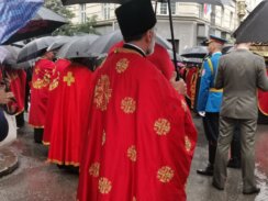 viber_image_2024-06-13_18-45-09-174 Porfirije na Spasovdanskoj litiji: Mi znamo ko smo i šta smo, pravoslavni hrišćani, deca Svetog Save i Vladike Nikolaja (VIDEO, FOTO) 8