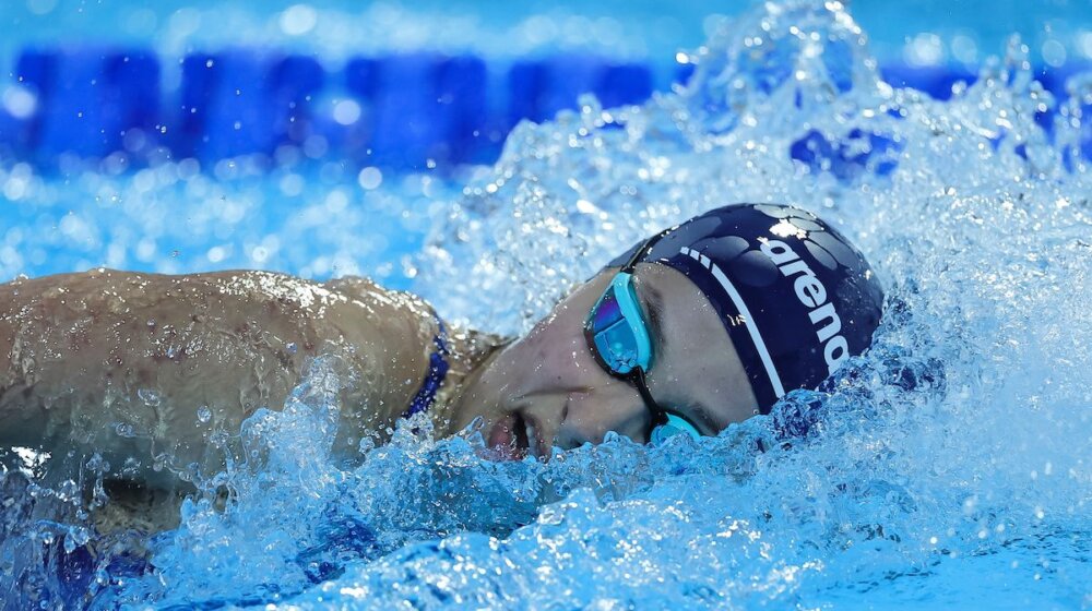 Mešovita štafeta Srbije peta u trci na 4x100 m slobodno na EP 1