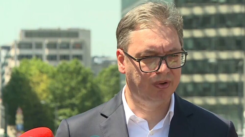 Šta je Vučić poručio pred sastanak s Kurtijem u Briselu? 1