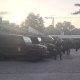 Napeto u Novom Sadu: Žandarmerija se grupisala, građani se okupljaju 8