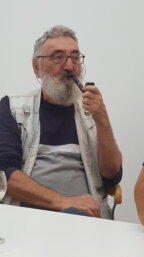 Tamo gde nema karikature, sve ostalo je karikatura: Mileta Mića Miloradović o odrastanju, sećanjima, ljudima 11