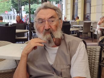 Tamo gde nema karikature, sve ostalo je karikatura: Mileta Mića Miloradović o odrastanju, sećanjima, ljudima 12