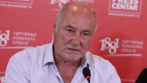 Bivši načelnik Vojnobezbednosne agencije (VBA) Momir Stojanović ocenio je danas da predsednik Srbije Aleksandar Vučić lično rukovodi represivnim merama protiv građana i studenata.