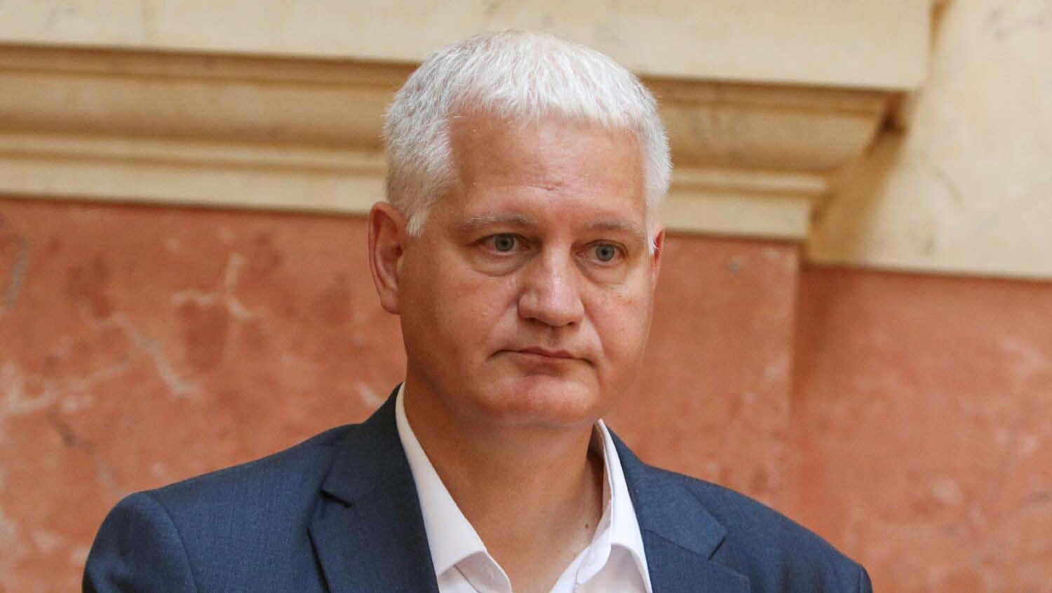 Kako je predsednik Srbije od počasnog građanina stigao do statusa nepoželjne osobe? 4