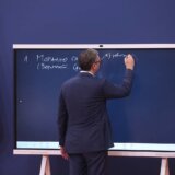 Vučić se umorio, ali večeras odgovara protivnicima 9