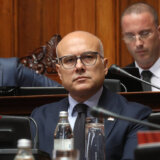 Može li rasprava o budžetu da zameni raspravu o poverenju Milošu Vučeviću? 6