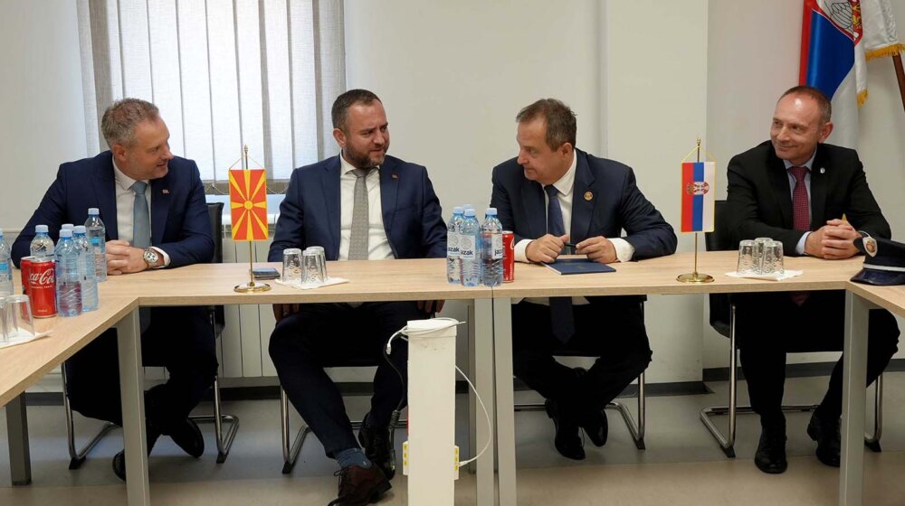 Ivica Dačić sa makedonskim kolegom: Dobra policijska saradnja u svim oblastima 1