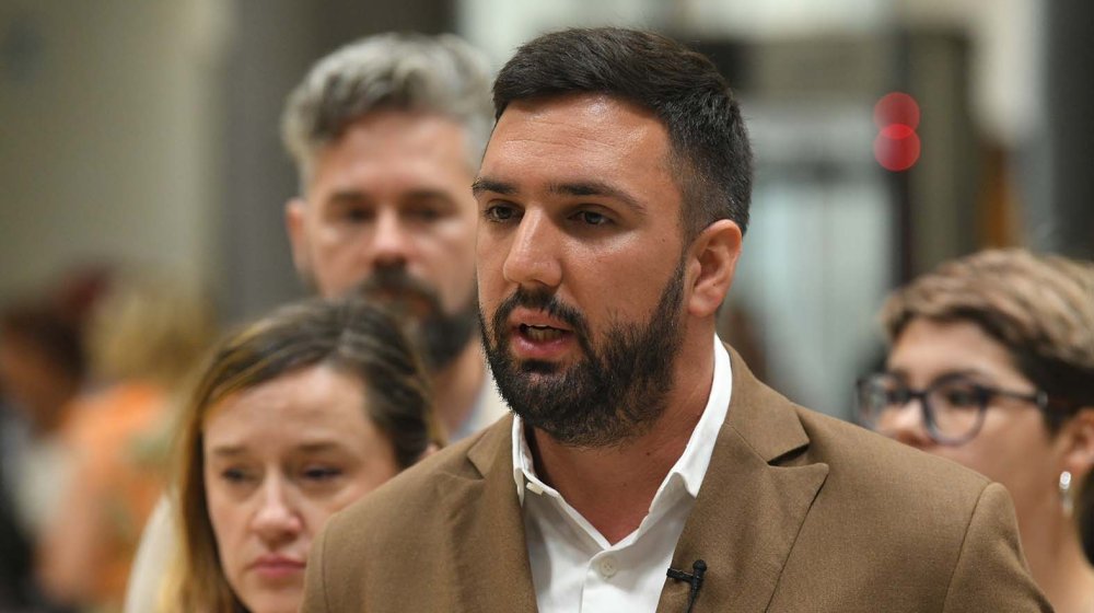 Simić (PSG): Šapiću puna usta nečega 'besplatnog', a cene svih komunalnih usluga u gradu porasle 1