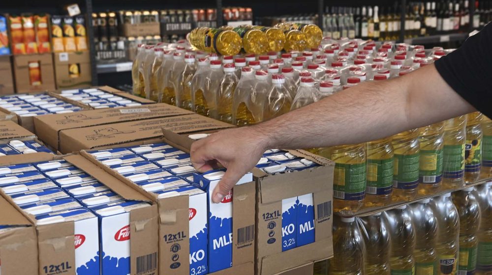 "Hitna operacija pacijenta koji umire": Spuštaju se otkupne cene zbog viška mleka na tržištu, država opet gasi požar 1