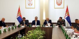 Vučić prošireni kolegijum načelnika Generalštaba Vučić posle sastanka u Generalštabu objavio koliko vojnika NATO ima na Kosovu 2
