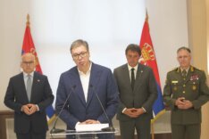 Vučić prošireni kolegijum načelnika Generalštaba Vučić posle sastanka u Generalštabu objavio koliko vojnika NATO ima na Kosovu 5