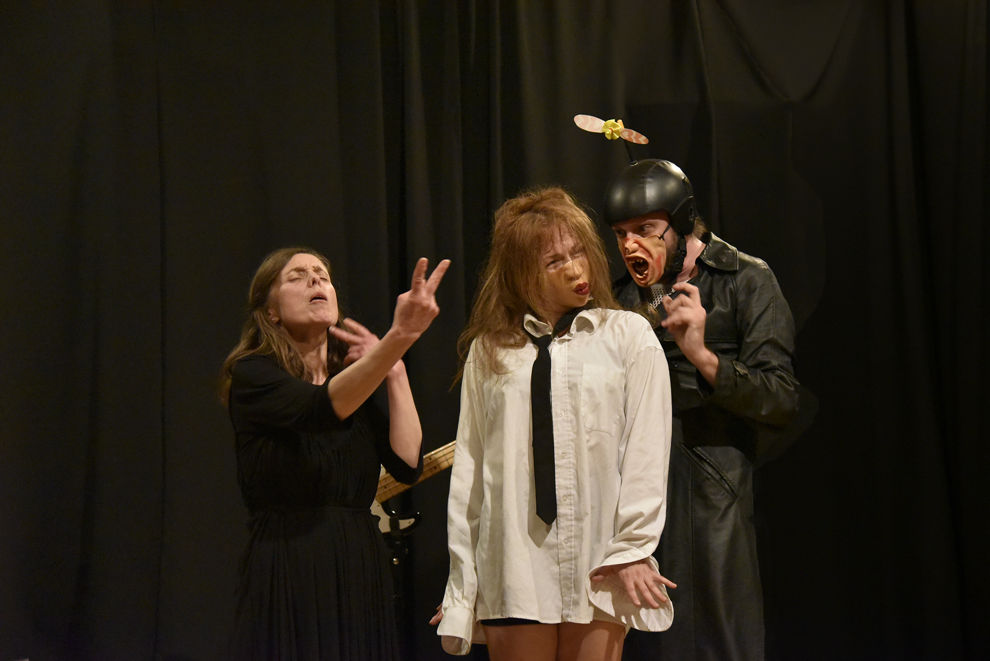 Plavo pozorište - mesto ne Šekspirove, već lične potrebe: Donosimo vam priču o nesvakidašnjem teatru 3 Plavo pozorište