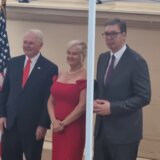 (FOTO) Kristofer Hil na prijemu u ambasadi: SAD žele da budu uz Srbiju i sa drugim partnerima 6