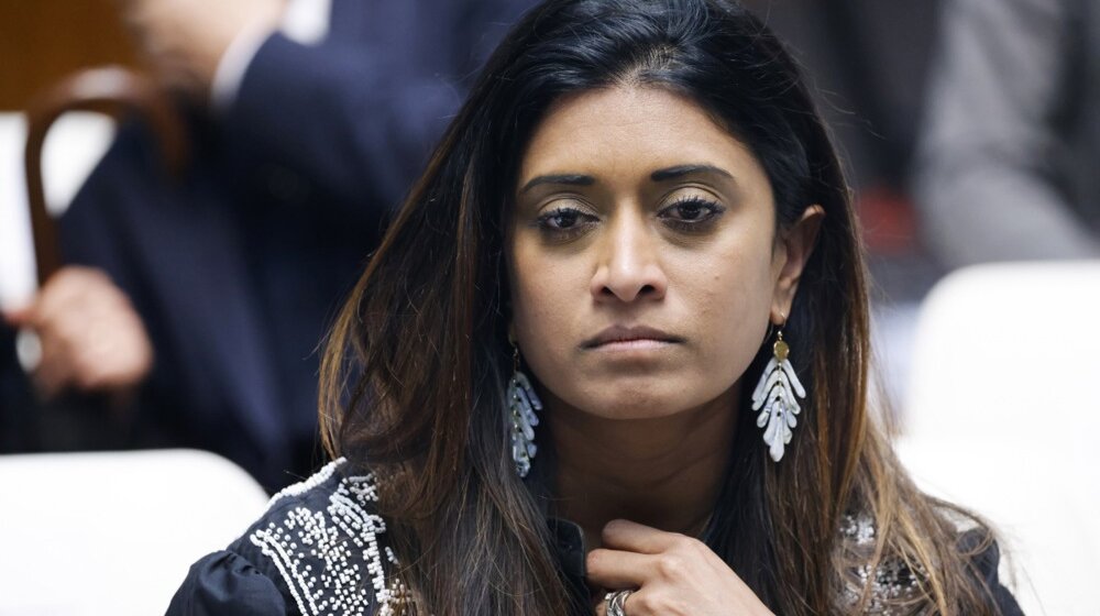 Napadnuta portparolka francuske vlade tokom kampanje 1