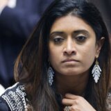 Napadnuta portparolka francuske vlade tokom kampanje 8