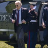 "Obavešteni bukvalno 60 sekundi pre objave Bajdena": Šta se sve dogodilo za istorijskih 48 sati u američkoj politici? 6