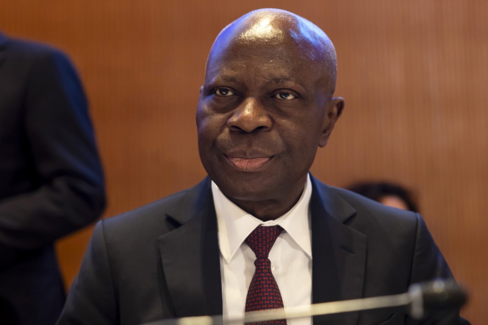 "Nalazimo se na istorijskoj raskrsnici": Autorski tekst predsednika Brazila i generalnog sekretara Međunarodne radničke organizacije 2 "Nalazimo se na istorijskoj raskrsnici": Autorski tekst predsednika Brazila i generalnog sekretara Međunarodne radničke organizacije 2