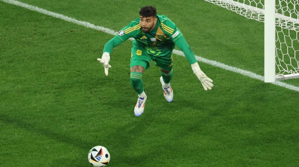 Arsenal otkupio ugovor Davida Raje 1