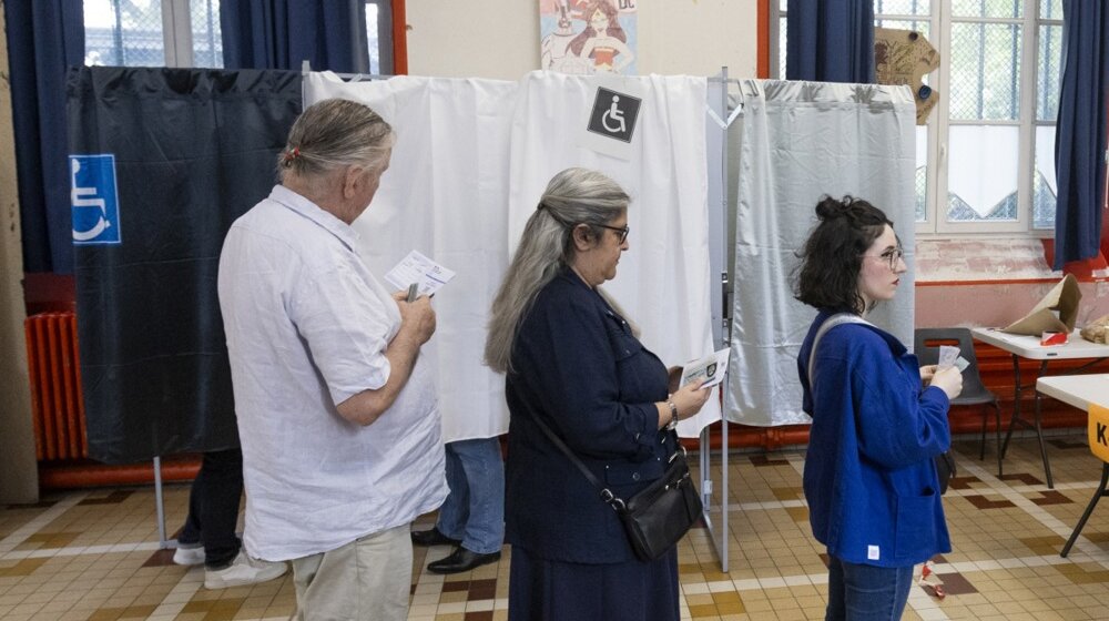 Francuska izbori: Do 16 časova glasalo 59,71 odsto birača, veći odziv nego u prvom krugu 1