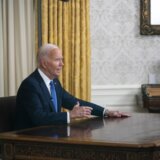 Danas će Bajden dodeliti najveća nacionalna odlikovanja: Nagrade idu Klintonovoj, Mesiju... 5