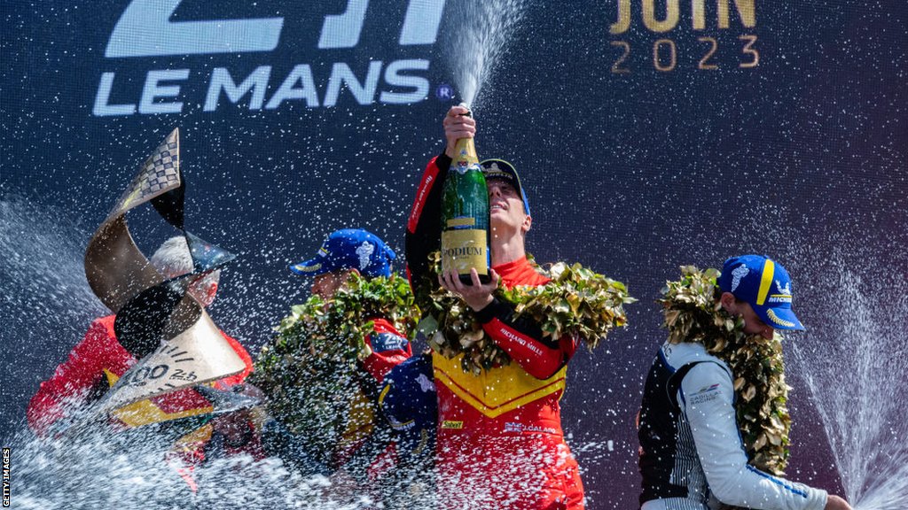 Motosport i trke: Zbog čega je čuvena trka u Le Manu važnija nego što to mislite 1 James Calado celebrates Ferrari's comeback win at Le Mans by spraying champagne skywards