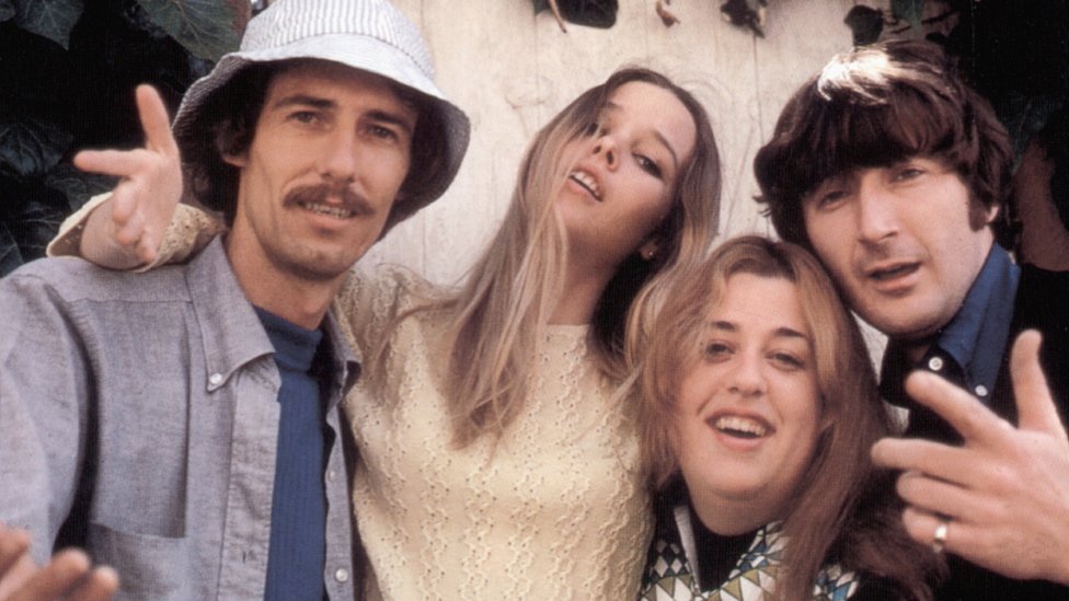 Muzika: Mama Kes se „nije ugušila dok je jela sendvič sa šunkom“, tvrdi ćerka 2 The Mamas and the Papas