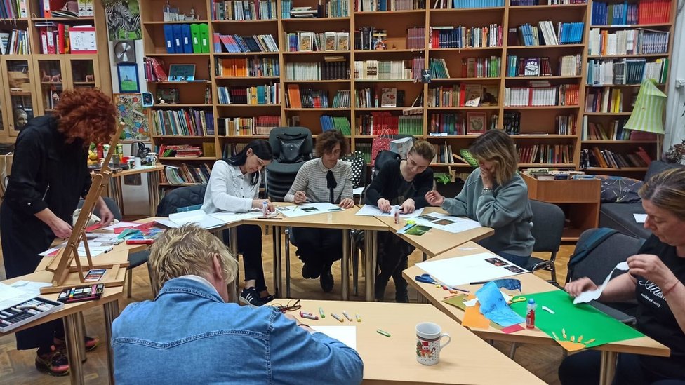 Biblioterapija: „Čitajući knjigu čitamo sami sebe" 3 Biblioterapija