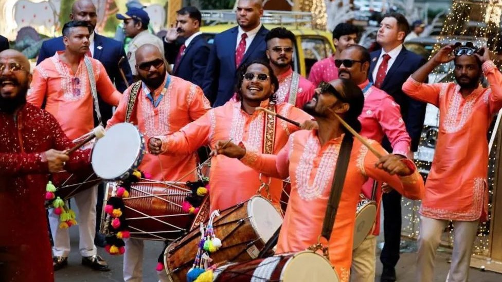 Zabava: Džastin Biber peva na svadbi sina indijskog milijardera 4 Uy Bibera