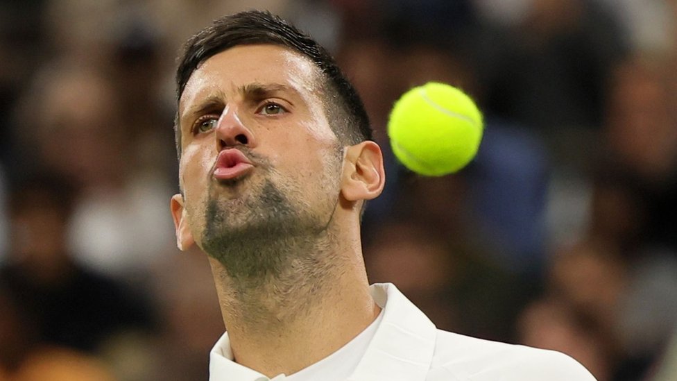 Novak Đoković: Džon Mekinro stao u odbranu „teniskog Darta Vejdera" 2 Đoković