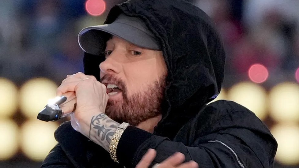 Muzika: Eminem objavio dugoočekivani album pun kontroverzi 1 Pevač Eminem