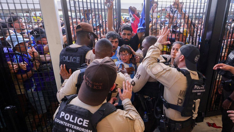 Kopa Amerika 2024: Od loših terena do haosa uoči finala - „Zabava je umalo postala tragedija" 4 Kup Amerike