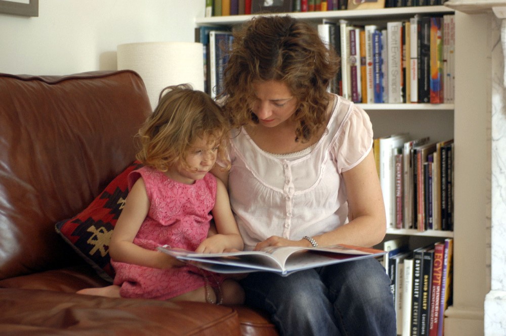 Biblioterapija: „Čitajući knjigu čitamo sami sebe" 1 knjiga, čitanje