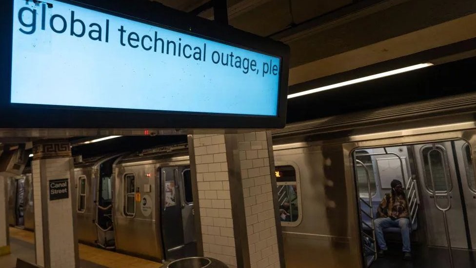 Globalni krah IT sistema: Oporavak spor, ali siguran, veliki broj uređaja ponovo radi 1 IT sistemo