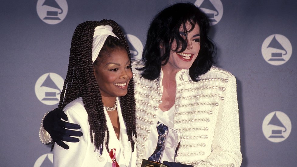 „Devojke to ne rade": Dženet Džekson o prkošenju muzičkoj industriji, seksizmu i majčinstvu 7 Dženet i Majkl Džekson na dodeli Gremi nagrada