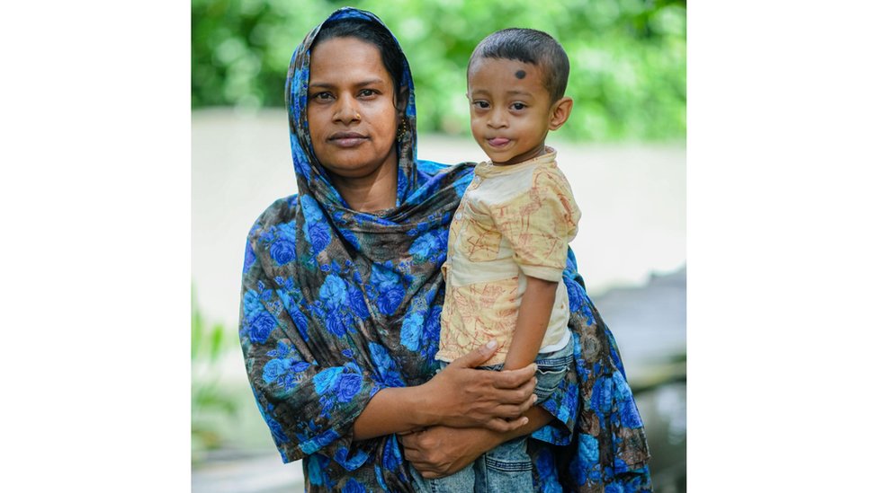 Davljenje: „Brzi i tihi ubica“ godišnje odnese 250.000 života, kako se zaštititi 3 Džorna Begum i njen sin Jasin