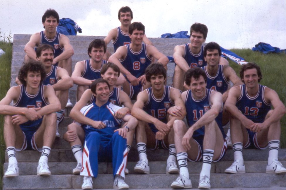 Košarka: Jedino olimpijsko zlato kao kruna „poslednje romantičarske generacije“ Jugoslavije 7 Reprezentacija Jugoslavije iz 1980. godine