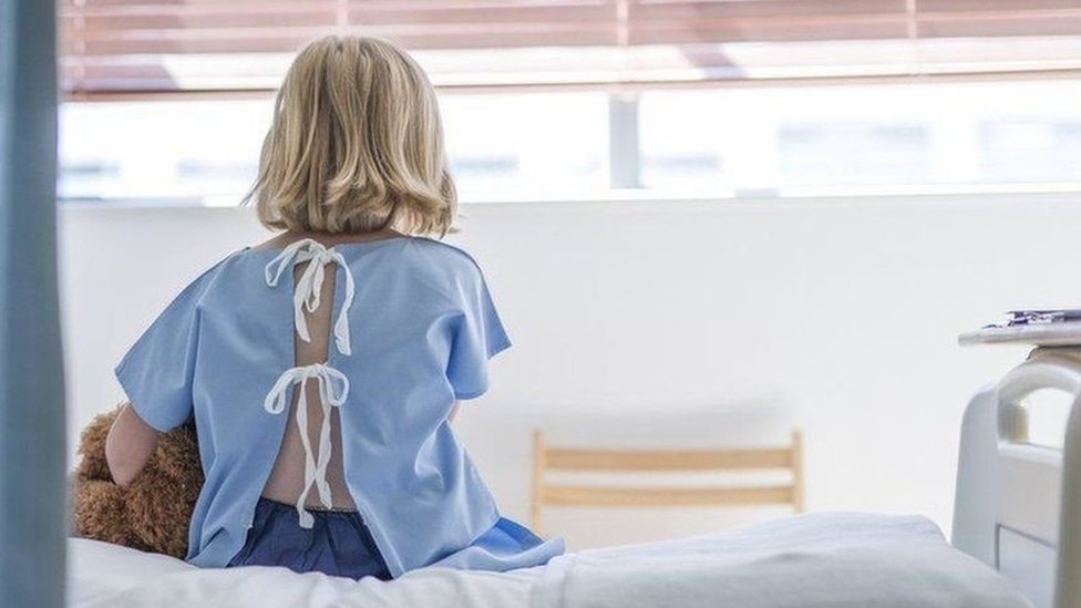 Zdravstvo u Srbiji: Sve manji broj pedijatara, a posla sve više, kako poboljšati situaciju 1 dete u bolnici