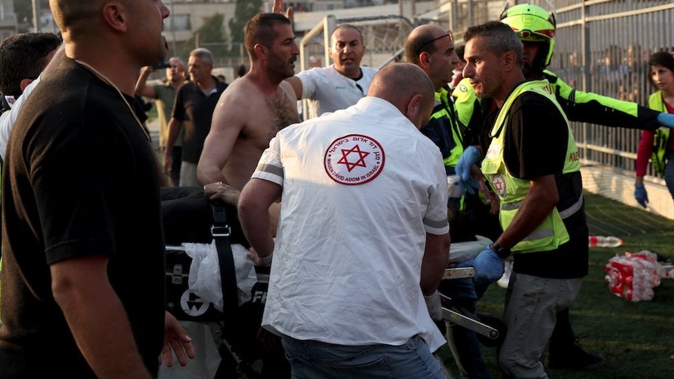 Izrael i Hezbolah: Najmanje desetoro mrtvih u raketnom napadu na Golansku visoravan 1 Devetoro mrtvih u raketnom napadu Hezbolaha na Golansku visoravan