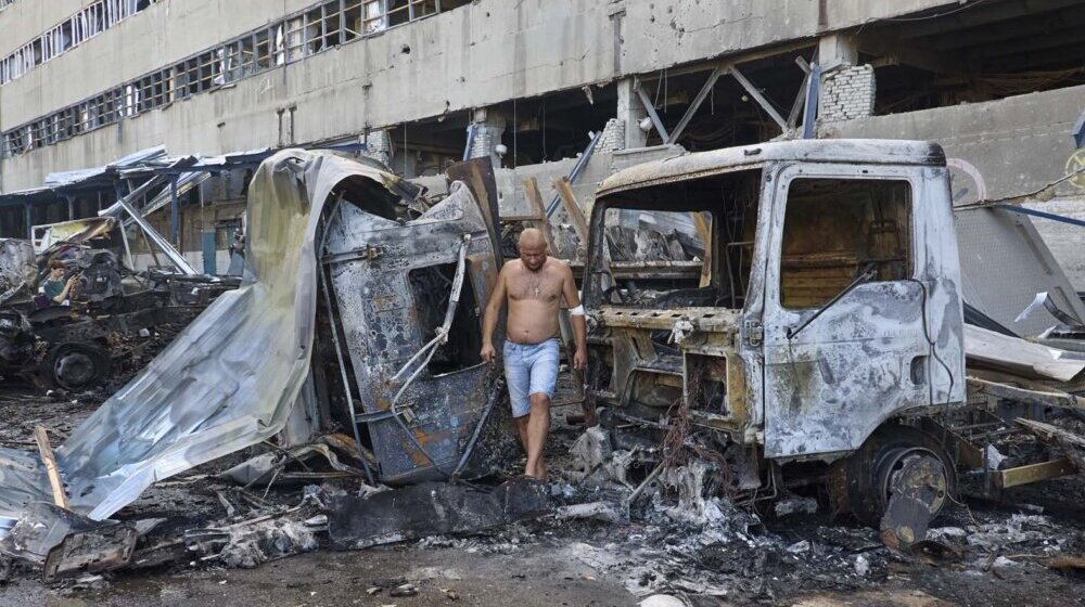 Poltava na udaru Rusa: Balističkim projektilima gađali ukrajinski grad, ubijena 41 osoba (VIDEO) 1