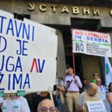 Vest o protestu na portalu javnog servisa tek nakon četiri sata: RTS ponovo ne izveštava građane pravovremeno 5