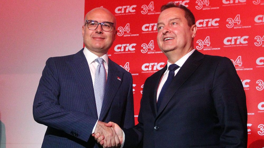 Predsedništvo SPS jednoglasno za saradnju sa SNS "u narednim godinama" 1