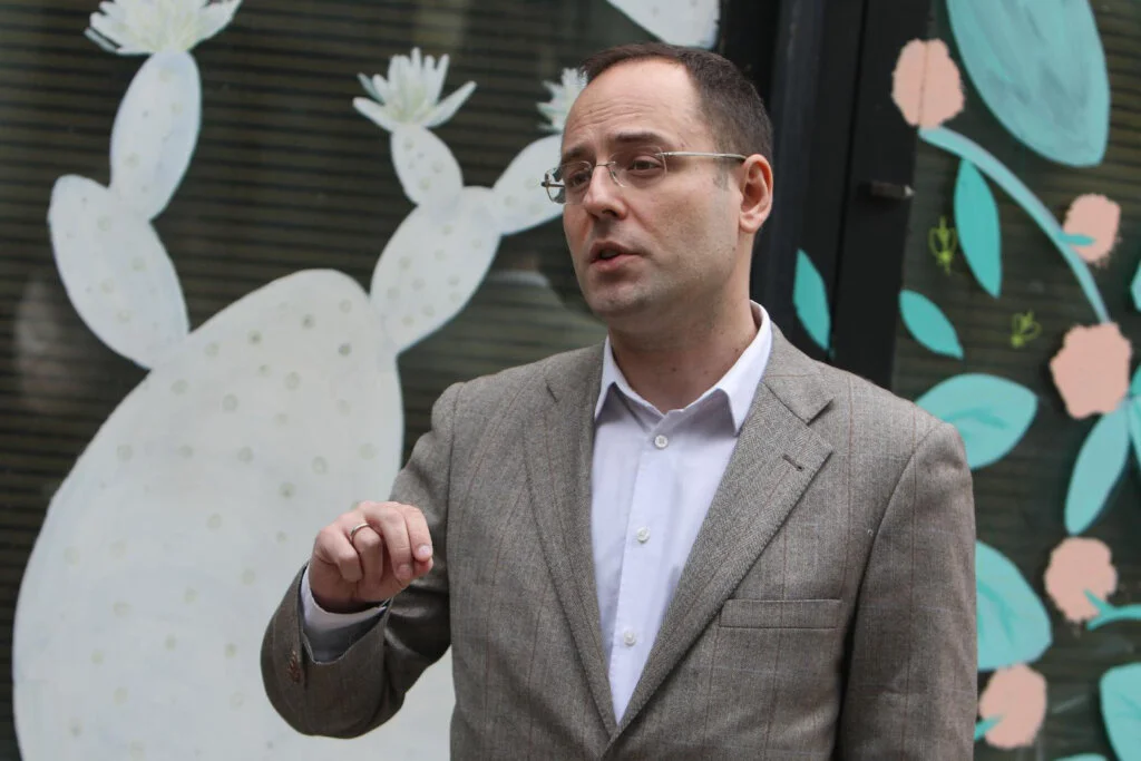 Mit mond a német külügyminiszter látogatása a szerbiai választásokról? 4