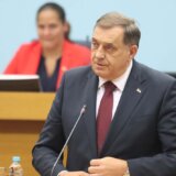 "Dodik se ne može pomiriti s činjenicom da bi mogao biti osuđen": Sutra posebna sednica NSRS, vlast u RS-u mogle bi krenuti na novi opasan put 3