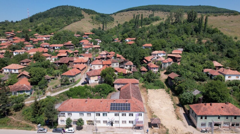 Prve zadružne solarne elektrane na Staroj planini počele sa radom (FOTO) 1