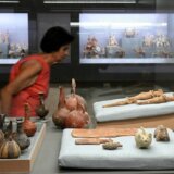 Kipar izložio vraćene dragocenosti koje je svojevremeno opljačkao turski trgovac 3